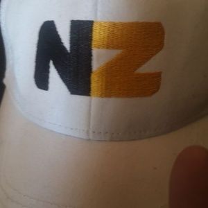 Meet your Posher, Louis